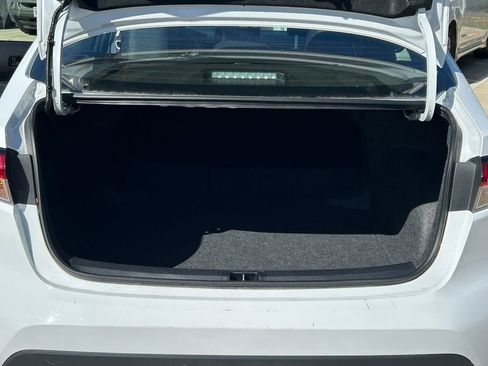 Certified 2025 Toyota Corolla LE image 14