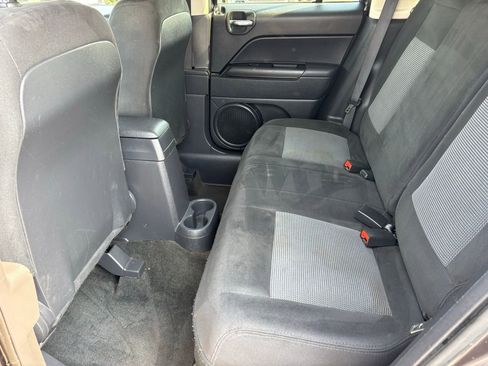 Used 2016 Jeep Patriot Sport w/ Power Value Group image 24