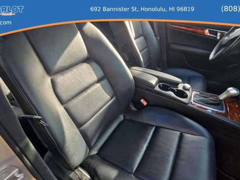 Used 2009 Mercedes-Benz C 300 Sedan image 14