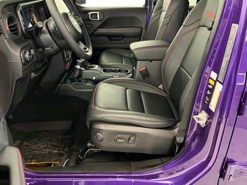 New 2026 Jeep Wrangler Unlimited Rubicon AWD/4WD image 17