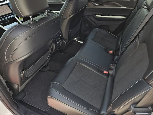 New 2026 Jeep Grand Cherokee Altitude RWD image 11