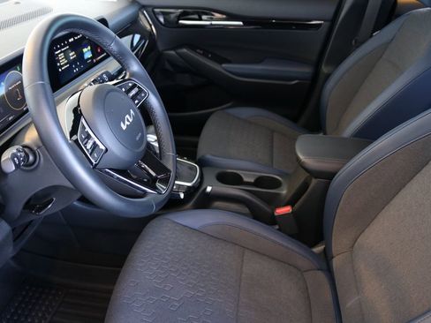 Used 2024 Kia Seltos S image 17