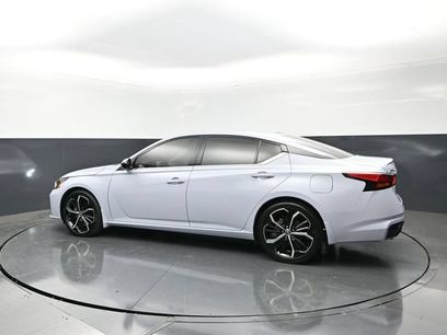 Used 2023 Nissan Altima 2.5 SR