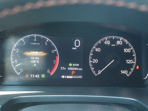 Certified 2025 Honda Pilot Sport image 25