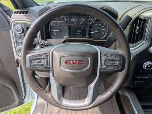Used 2023 GMC Sierra 2500 SLT w/ Gooseneck/5TH Wheel Package AWD/4WD image 14