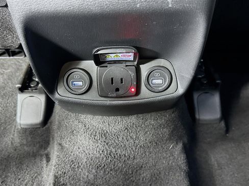 Certified 2023 Hyundai Santa Fe Calligraphy image 28