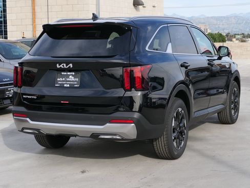 New 2026 Kia Sorento S FWD image 3
