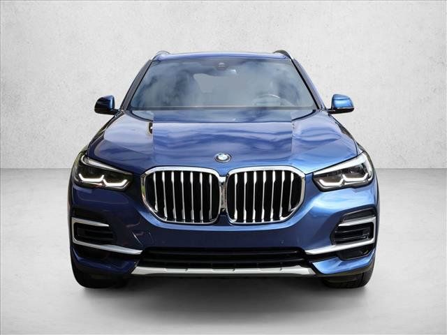 Used 2023 BMW X5 xDrive40i w/ Premium Package AWD/4WD image 3