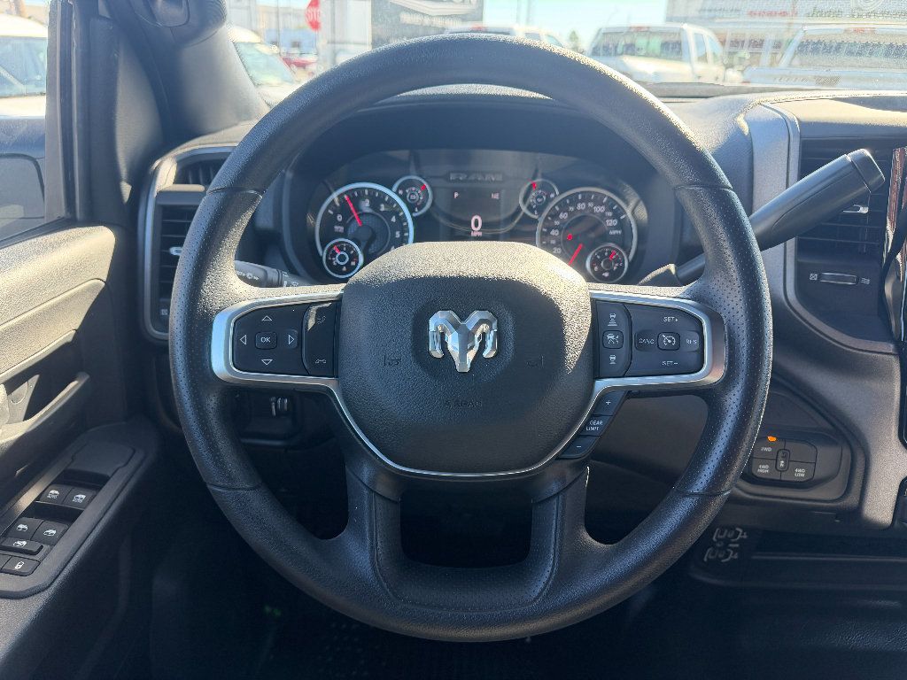 Used 2026 RAM 2500 Tradesman w/ Chrome Appearance Group AWD/4WD image 12