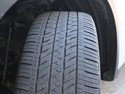 Used 2023 Mitsubishi Outlander SE image 34