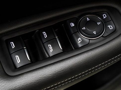 Used 2025 Cadillac XT6 Premium Luxury image 47