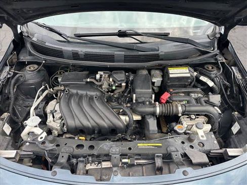 Used 2015 Nissan Versa SV w/ SV Appearance Package FWD image 26