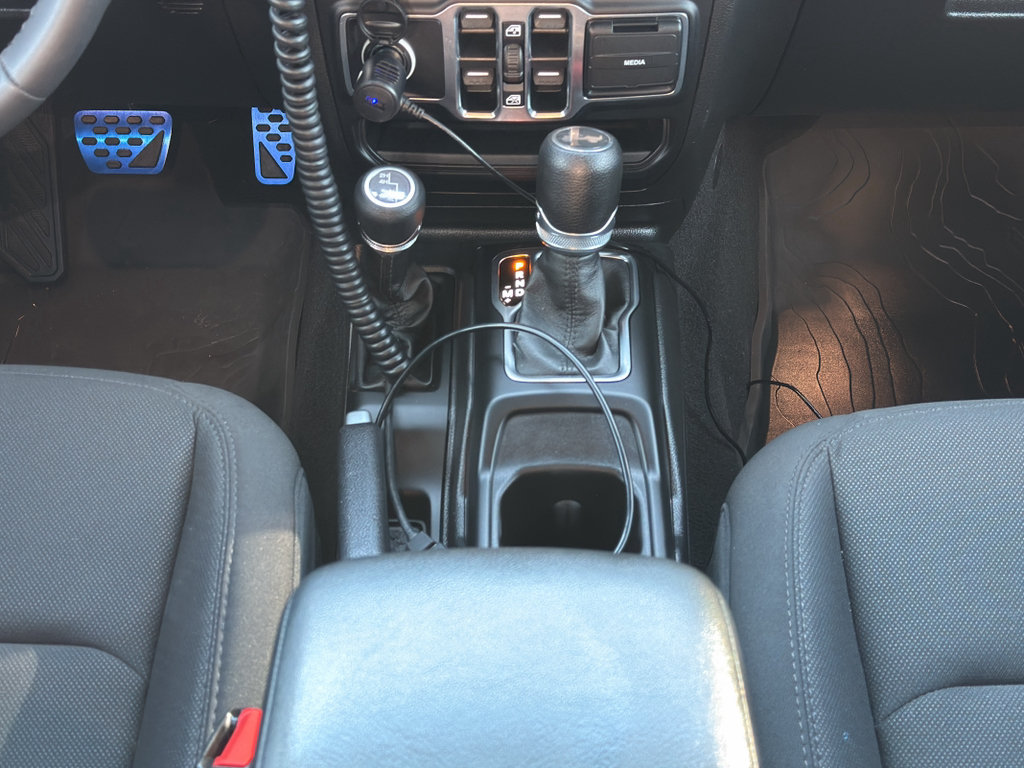 Used 2023 Jeep Wrangler Unlimited Sport AWD/4WD image 19