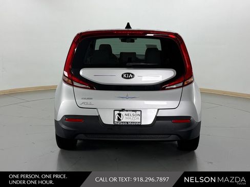 Used 2020 Kia Soul LX FWD image 7