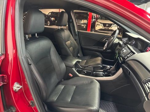 Used 2017 Honda Accord Sport Special Edition image 39