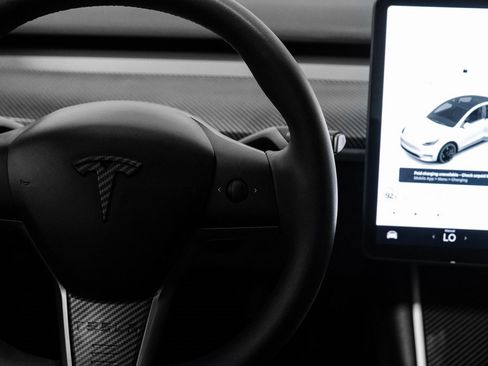 Used 2020 Tesla Model Y Performance image 25