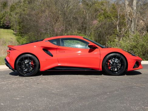 New 2026 Lotus Emira SE image 9