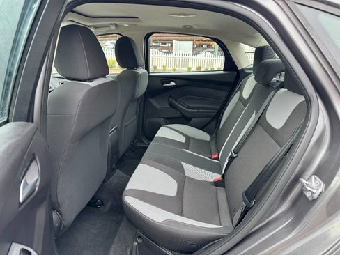 Used 2012 Ford Focus SE image 12