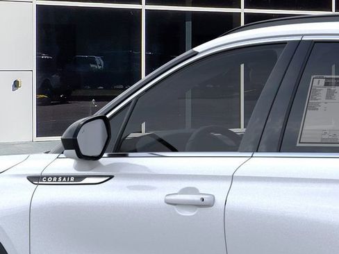 New 2026 Lincoln Corsair Premiere image 40