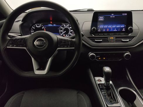 Used 2021 Nissan Altima 2.5 SV FWD image 22