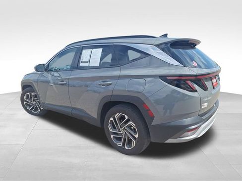 Used 2025 Hyundai Tucson Limited FWD image 5