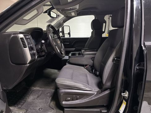 Used 2018 Chevrolet Silverado 2500 LT w/ Midnight Edition AWD/4WD image 19