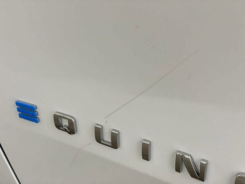 Used 2025 Chevrolet Equinox EV LT w/ Convenience Package image 32