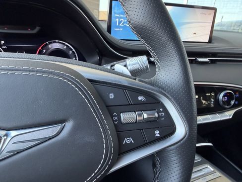 Used 2025 Genesis GV70 2.5T w/ Sport Prestige Package image 30