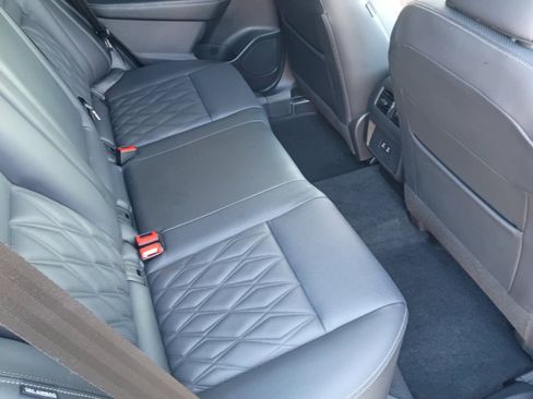Used 2024 Nissan Rogue Platinum FWD image 29