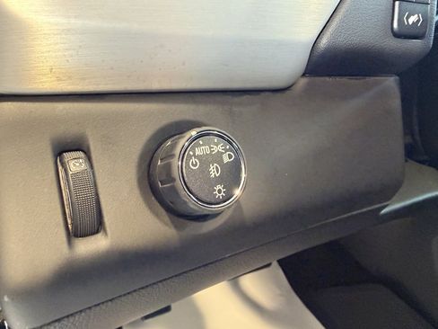 Used 2018 GMC Yukon XL SLT w/ Open Road Package image 27