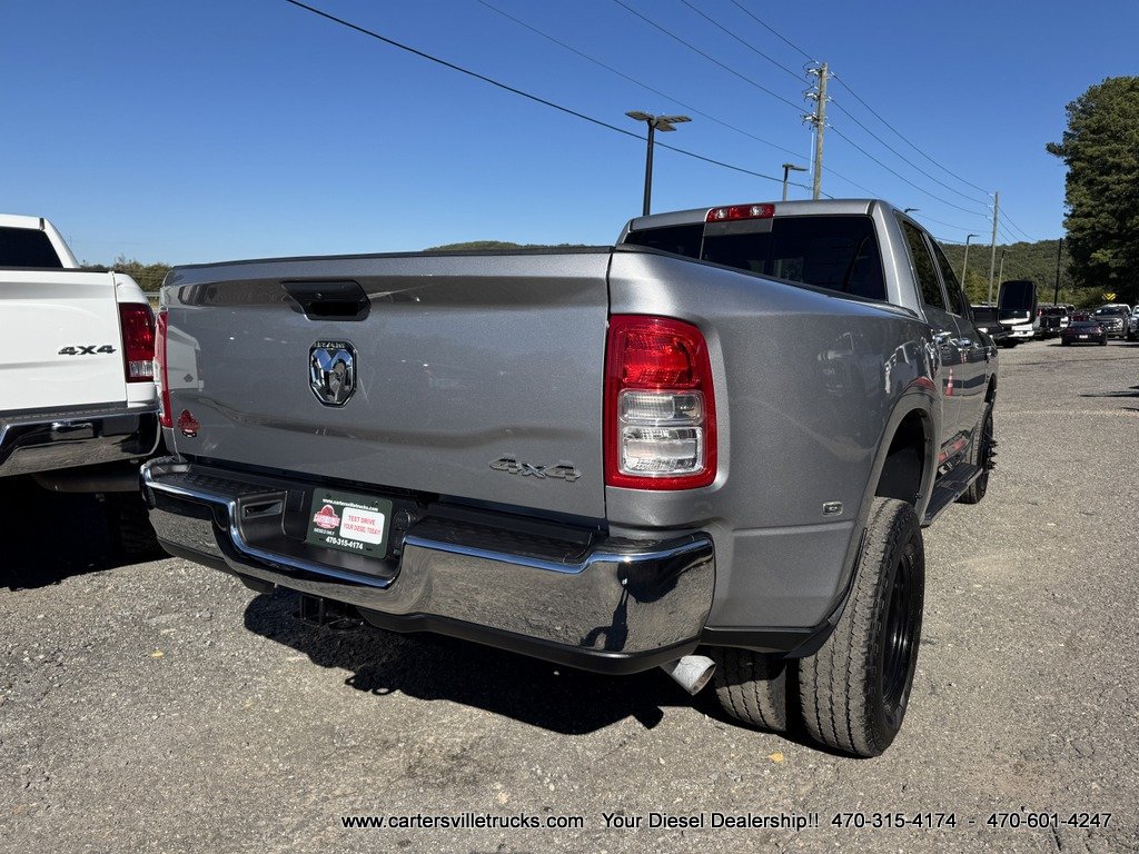 Used 2024 RAM 3500 Tradesman w/ Chrome Appearance Group AWD/4WD image 9