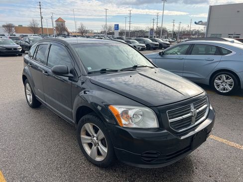 Used 2010 Dodge Caliber SXT image 3