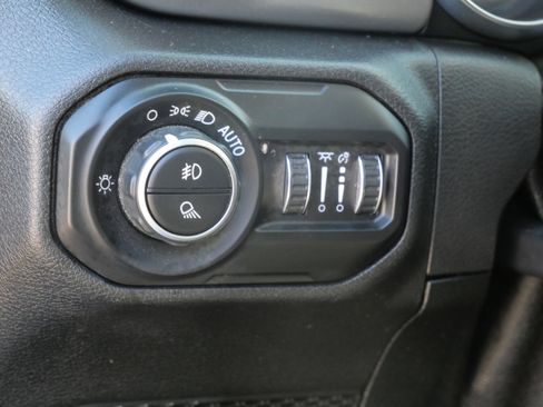 Used 2021 Jeep Gladiator Sport AWD/4WD image 22