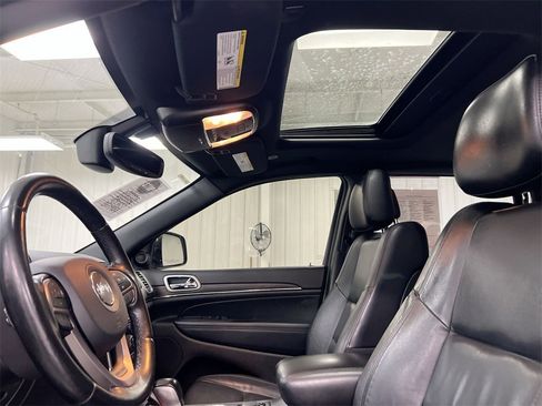 Used 2021 Jeep Grand Cherokee Limited image 20