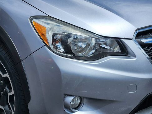 Used 2014 Subaru Crosstrek 2.0i Premium w/ Moonroof Package AWD/4WD image 12