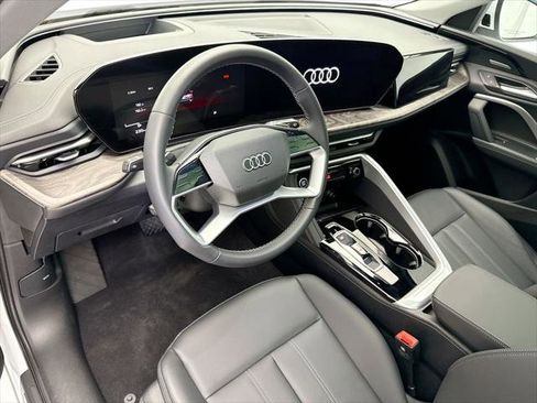 Used 2025 Audi Q5 Premium Plus AWD/4WD image 9