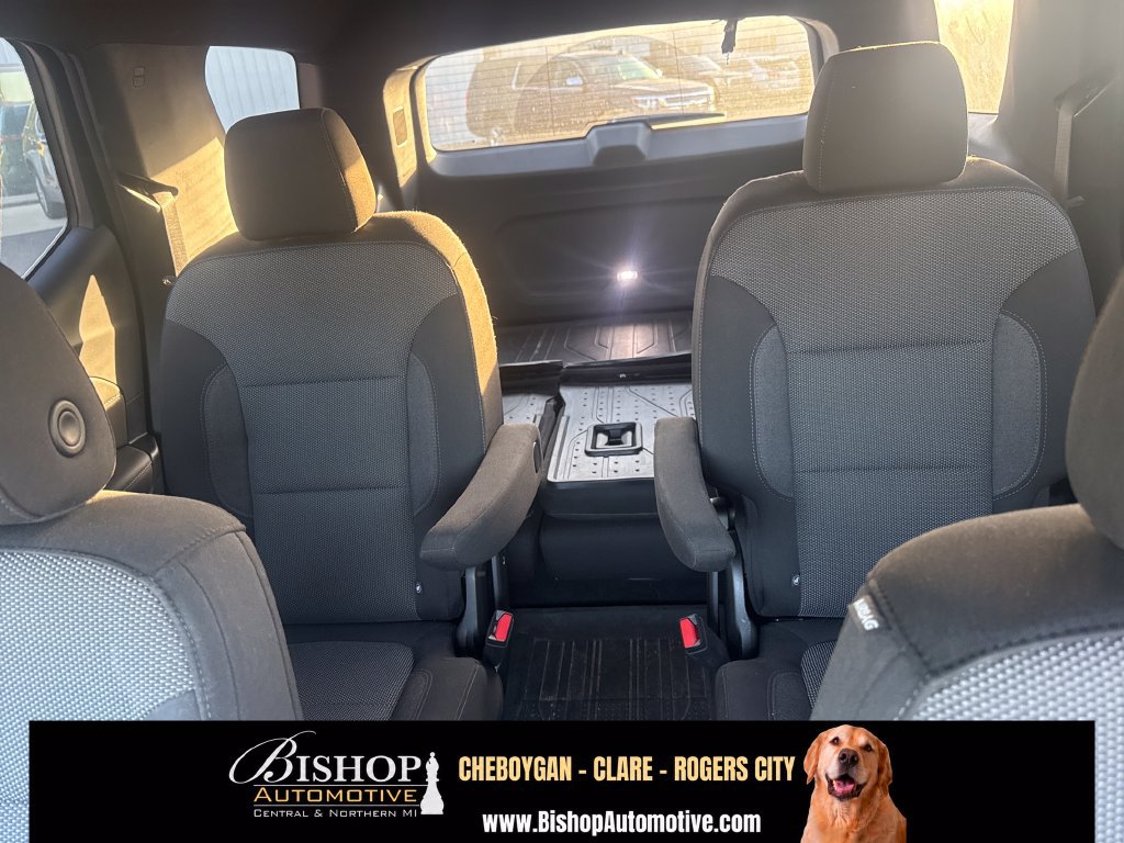 Used 2023 Chevrolet Traverse LT w/ LPO, Floor Liner Package AWD/4WD image 6