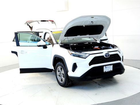 Certified 2024 Toyota RAV4 XLE image 9