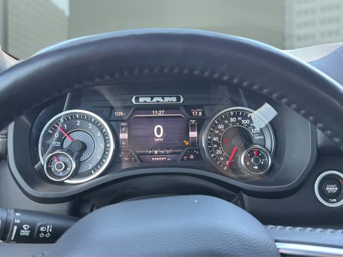 Used 2024 RAM 1500 Laramie RWD image 28