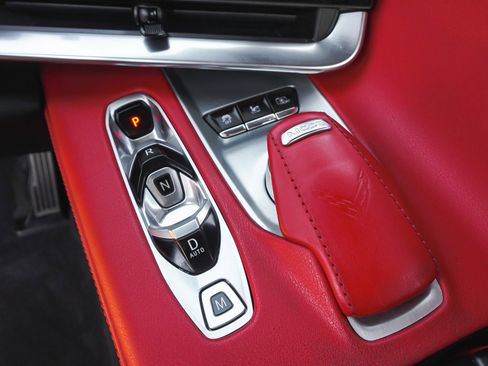 Used 2023 Chevrolet Corvette Stingray Preferred Conv w/ Z51 Performance Package RWD image 23