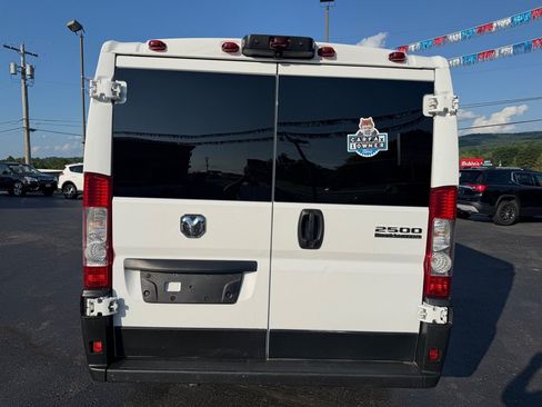 Used 2025 RAM ProMaster 2500 w/ U-Haul Equipment Group FWD image 6
