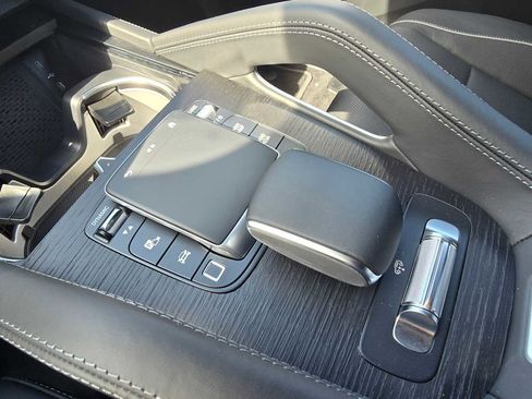 New 2026 Mercedes-Benz GLE 580 4MATIC image 33