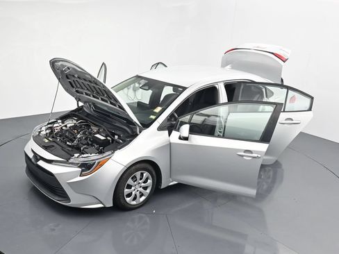 Used 2023 Toyota Corolla LE FWD image 37