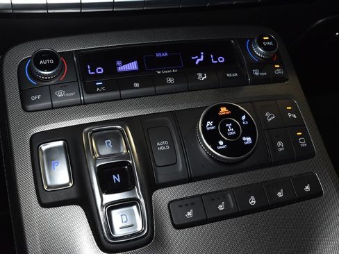 Used 2021 Hyundai Palisade Limited AWD/4WD image 14