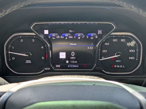 Used 2022 GMC Sierra 2500 Denali w/ Denali Black Diamond Edition AWD/4WD image 10