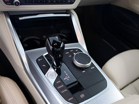 Used 2023 BMW M440i Coupe w/ Premium Package image 16