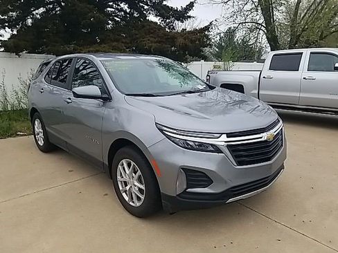 Certified 2024 Chevrolet Equinox LT image 3