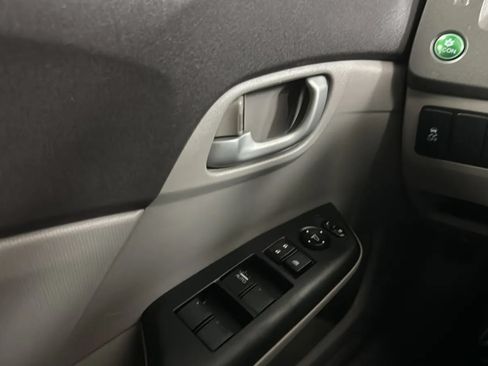 Used 2012 Honda Civic LX image 14