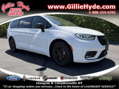 Used 2024 Chrysler Pacifica Limited