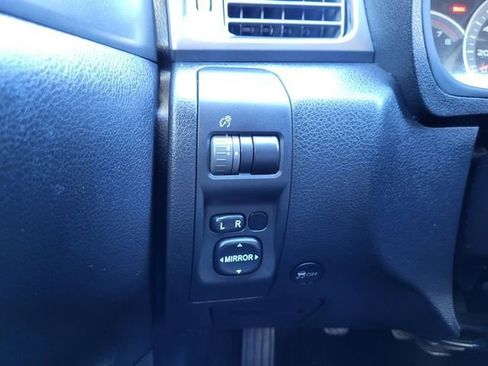 Used 2011 Subaru Impreza 2.5i Premium w/ PWR Moonroof Value Pkg image 27